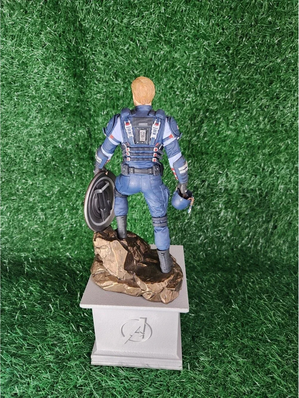 Marvel's Avengers: Earth's Mightiest Edition (12